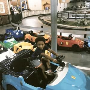 Meet your Posher, Ace